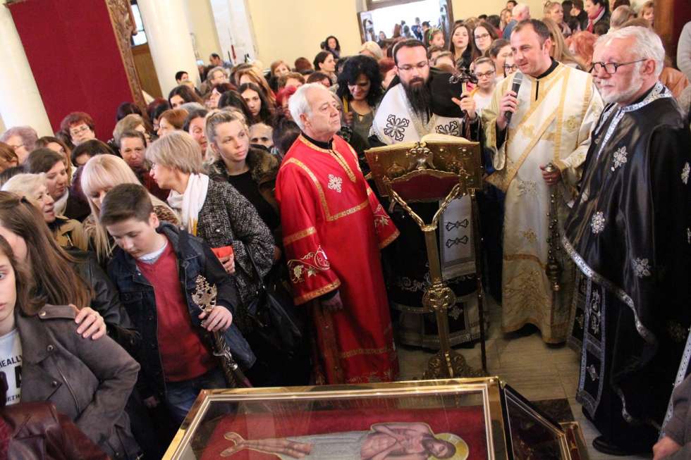 Статиите на ОПЛАКУВАЊЕТО ХРИСТОВО