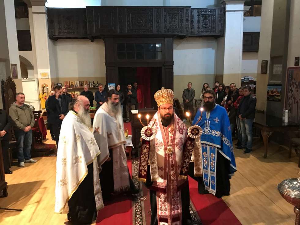 Вечерна богослужба во храмот Св.Прохор Пчински во Пјаченца