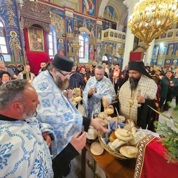 Oтслужен последниот акатист на Пресвета Богородица во овој Велик пост