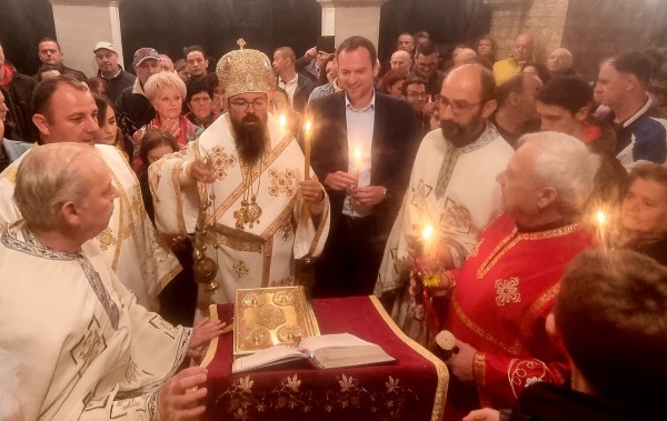 Светлата ноќ на Воскресението Христово