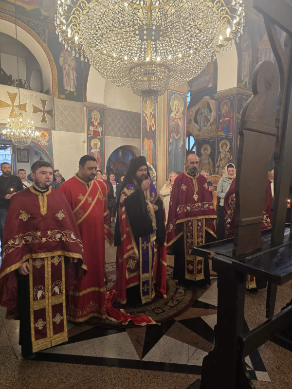 Велики Четврток (12 Страдални Евангелија)