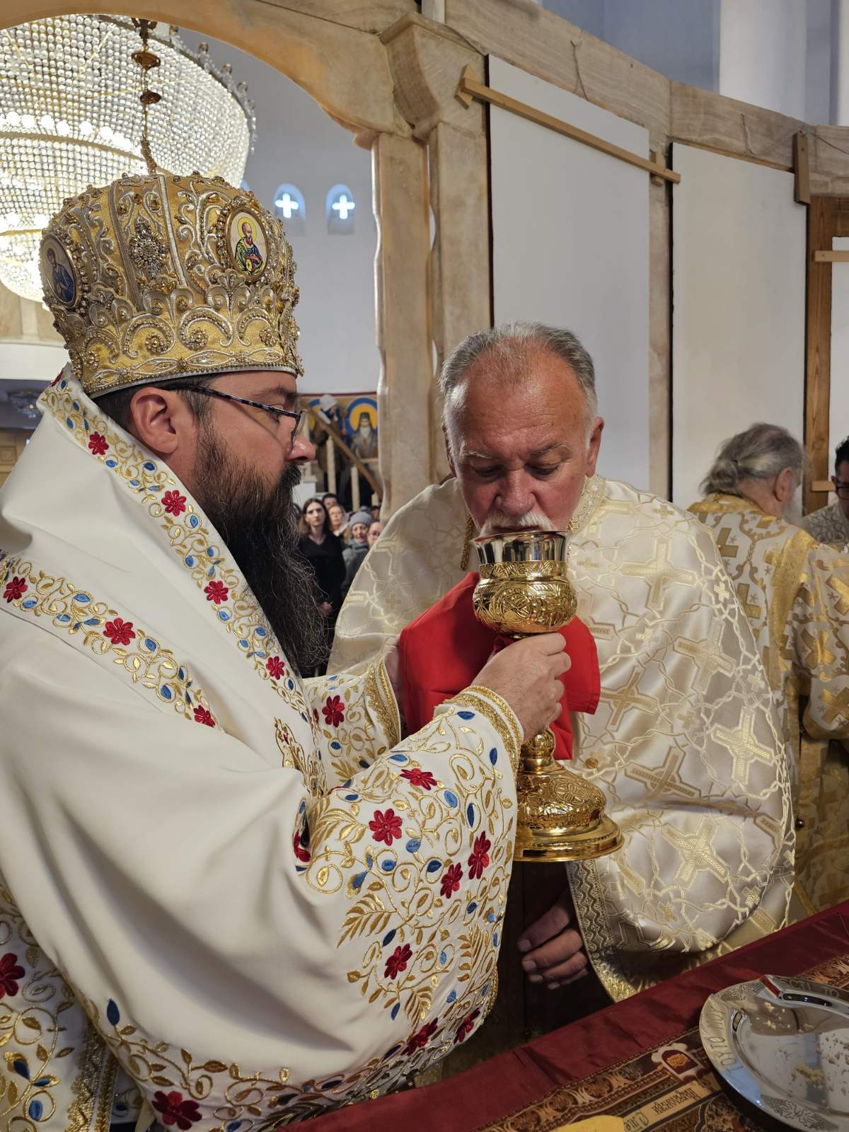 Светите Три Јерарси 