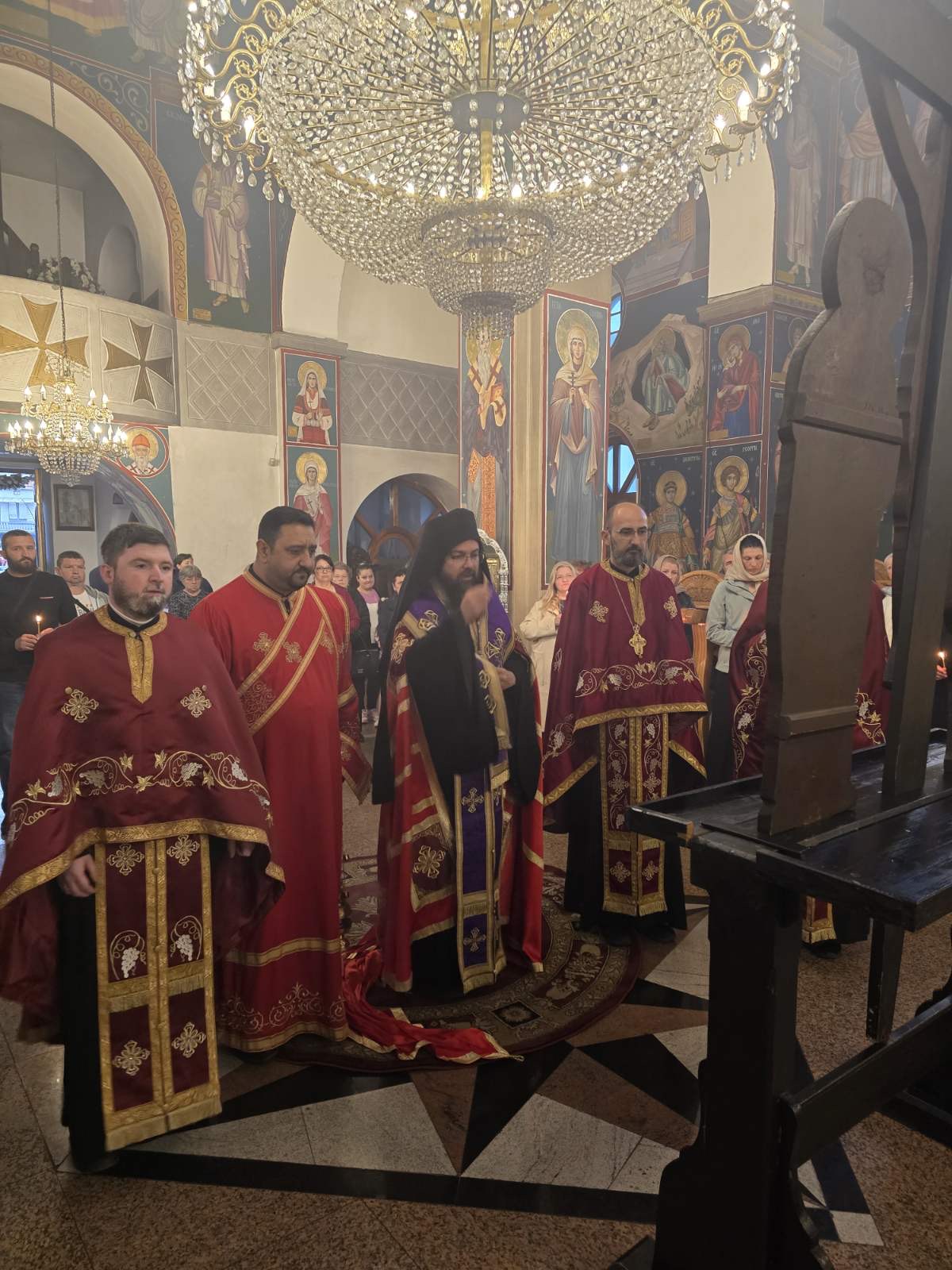 Велики Четврток (12 Страдални Евангелија)