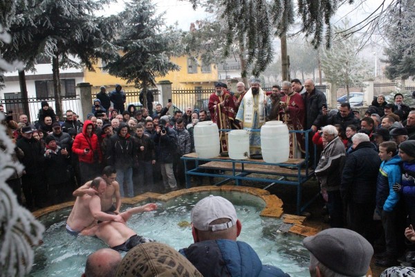 Осветување на водите