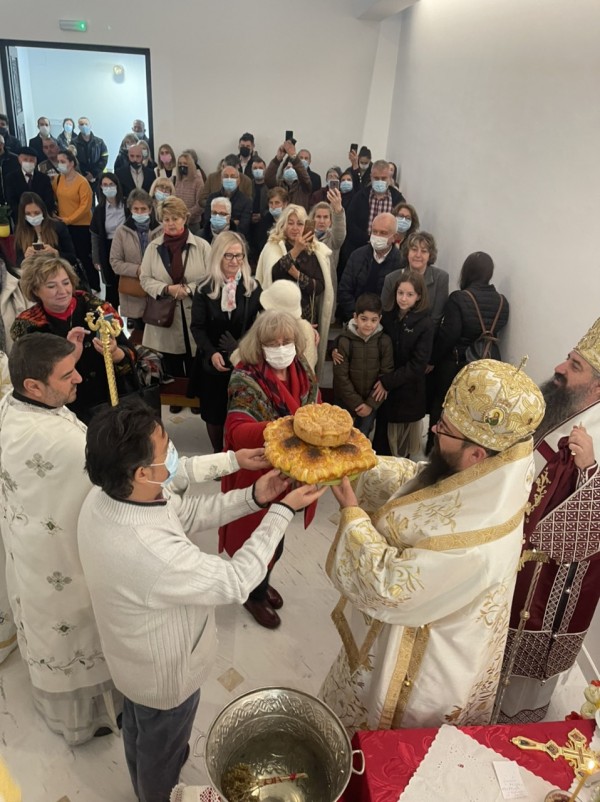 Во храмот на света Злата Мегленска