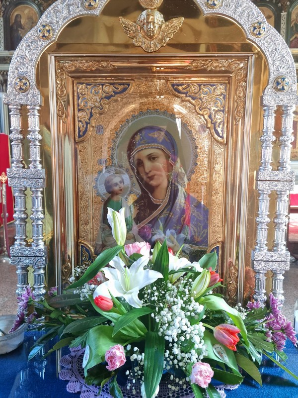 Мало повечерие заедно со читање на третата статија од Акатистот кон Пресвета Богородица