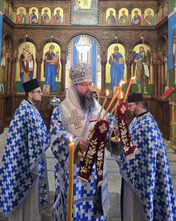 Недела на светите праотци