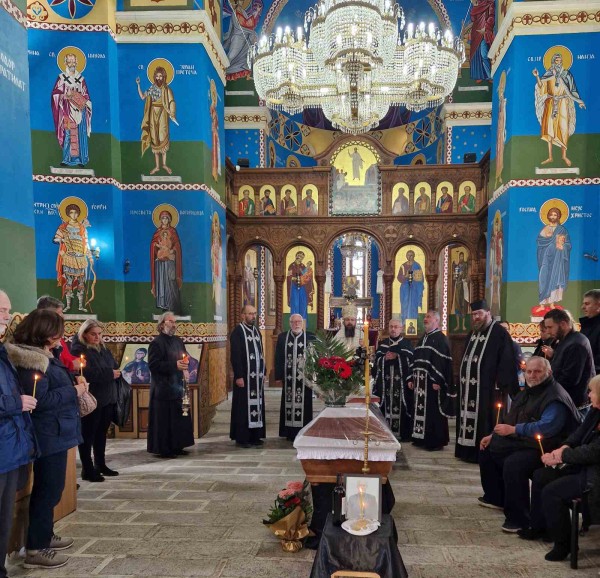 Oпело на новопретставениот протоереј-ставрофор Стојче Ристовски