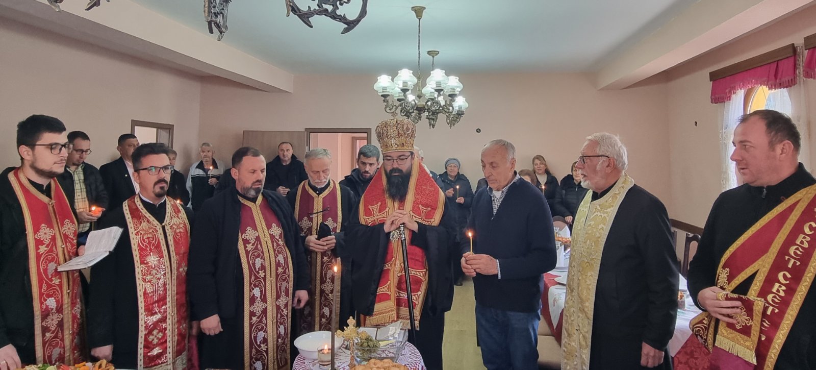 Oсветување на новата административна зграда при црквата  Пресвета Богородица - Тетово