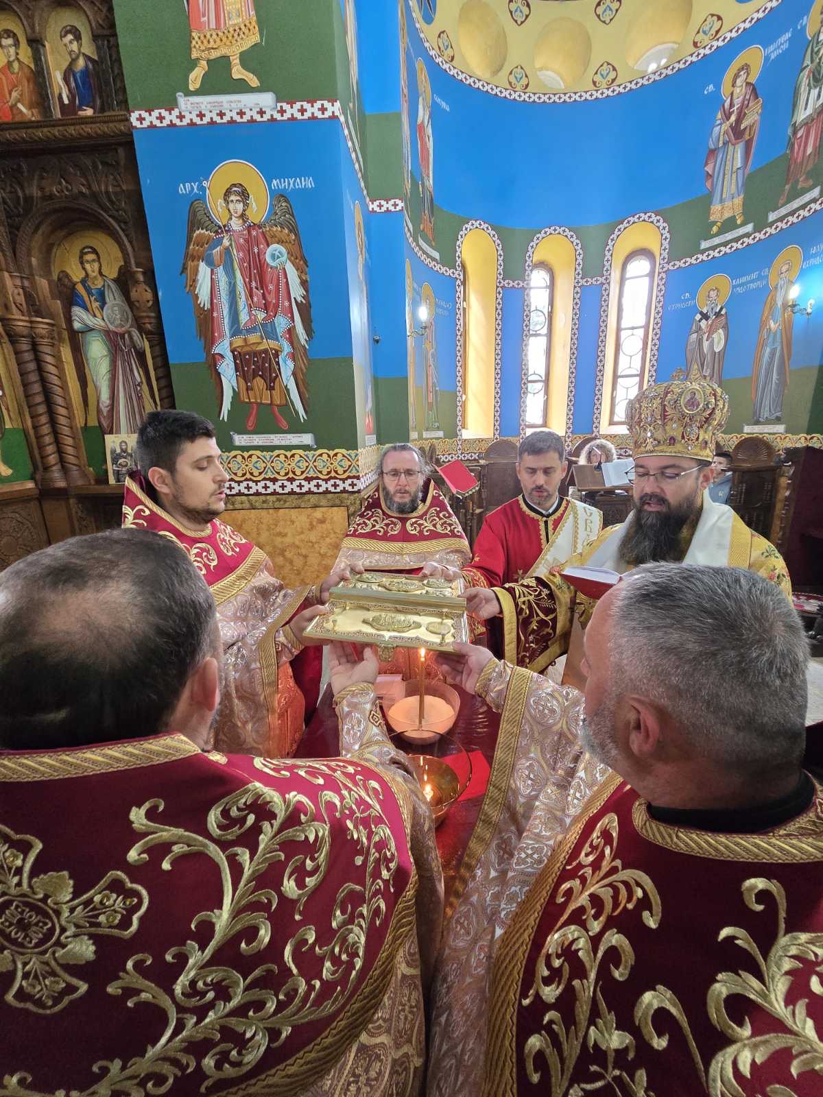 ВЕЛИКИ ЧЕТВРТОК